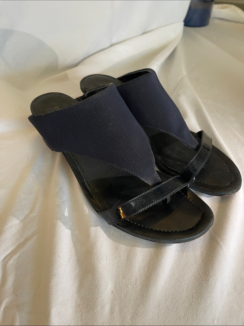 Women's Black Slip-On Low Heel Sandals Donald J Pliner 7.5
